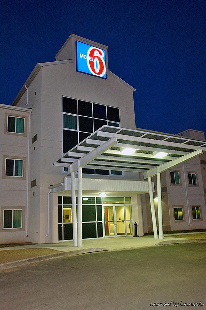 Motel 6-Estevan, Sk Kültér fotó