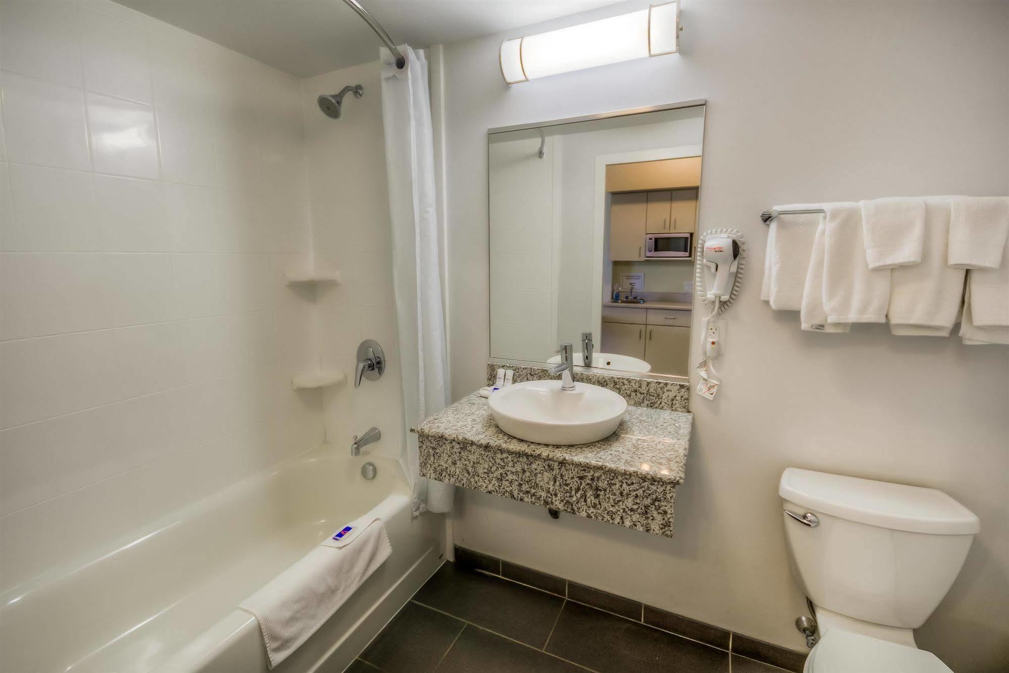 Motel 6-Estevan, Sk Kültér fotó