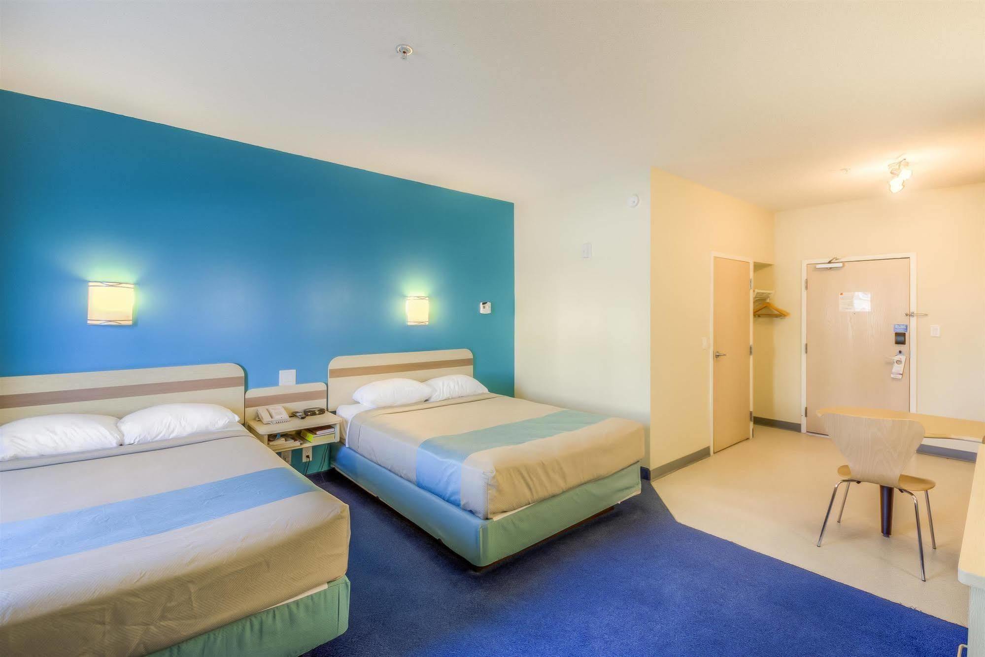 Motel 6-Estevan, Sk Kültér fotó