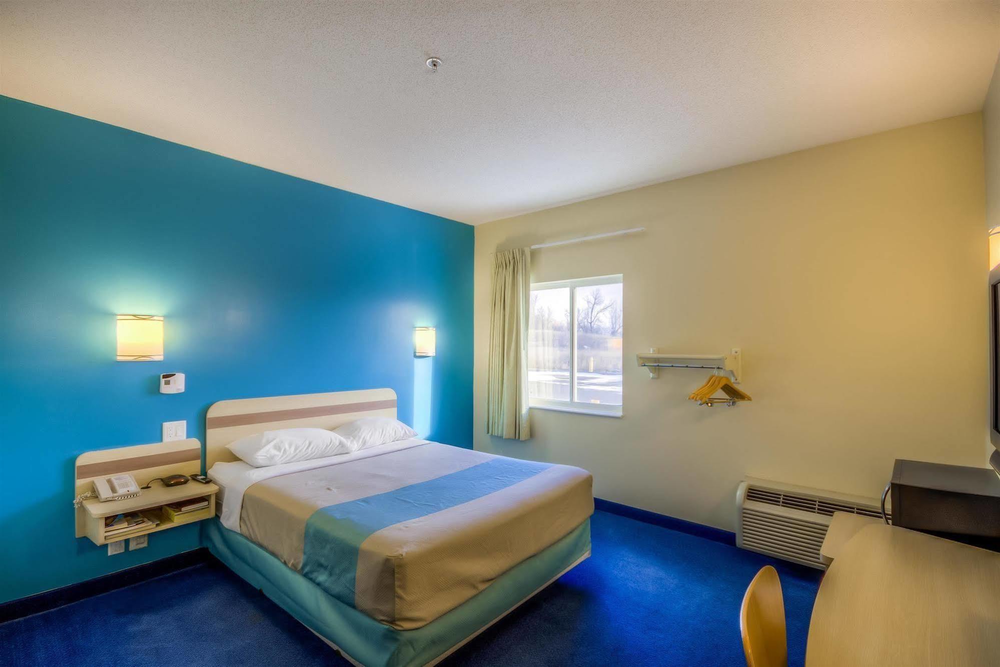 Motel 6-Estevan, Sk Kültér fotó