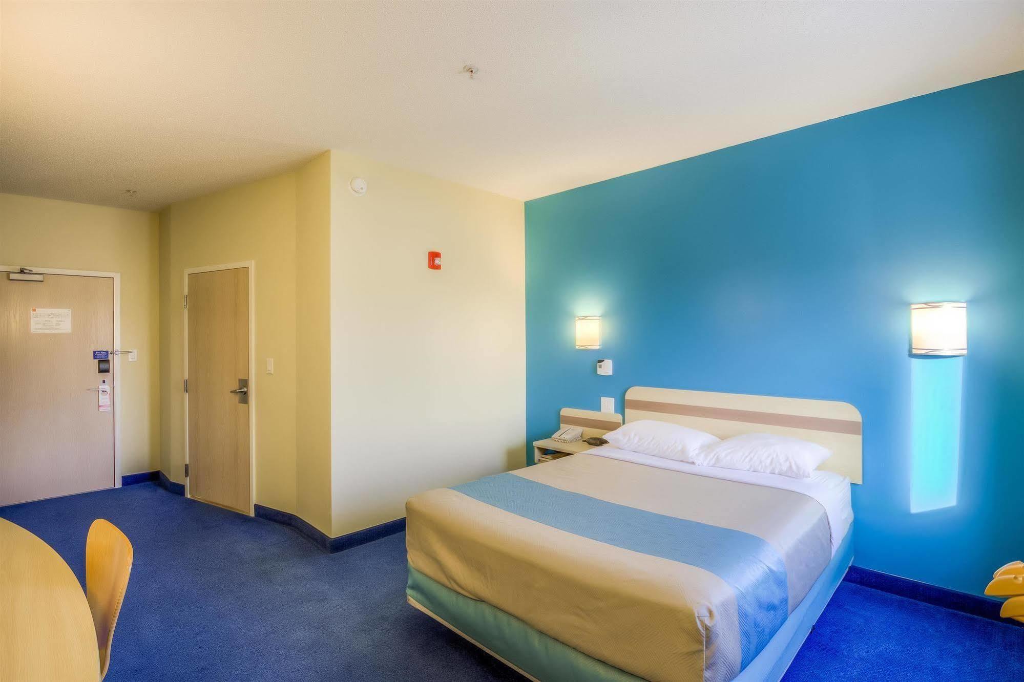 Motel 6-Estevan, Sk Kültér fotó